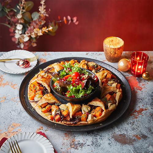 Slimming World veggie pastry wreath
